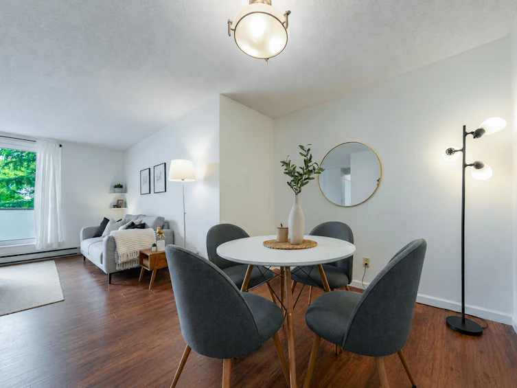 905-9541 Erickson Drive, Burnaby, BC, V3J 7N8 - 16