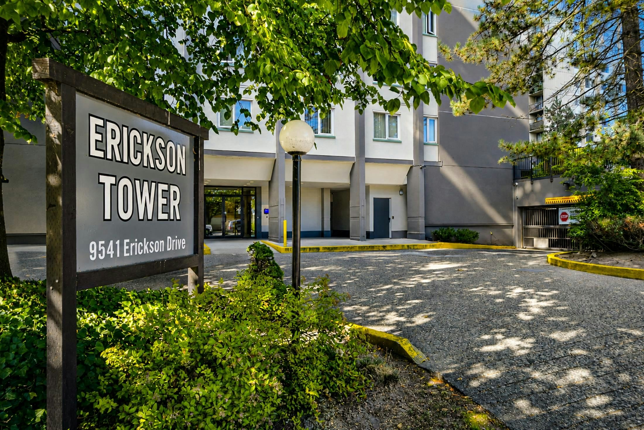 905-9541 Erickson Drive, Burnaby, BC, V3J 7N8