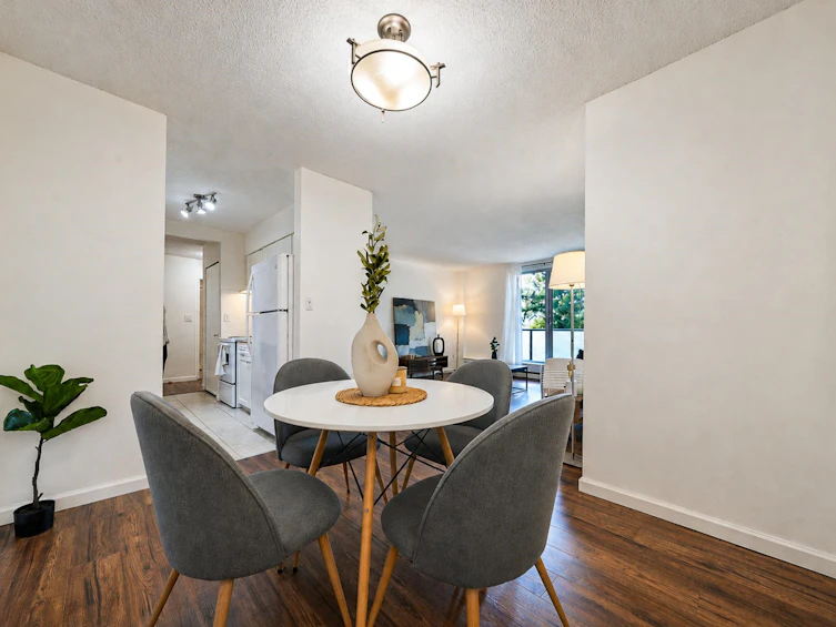 905-9541 Erickson Drive, Burnaby, BC, V3J 7N8 - 17