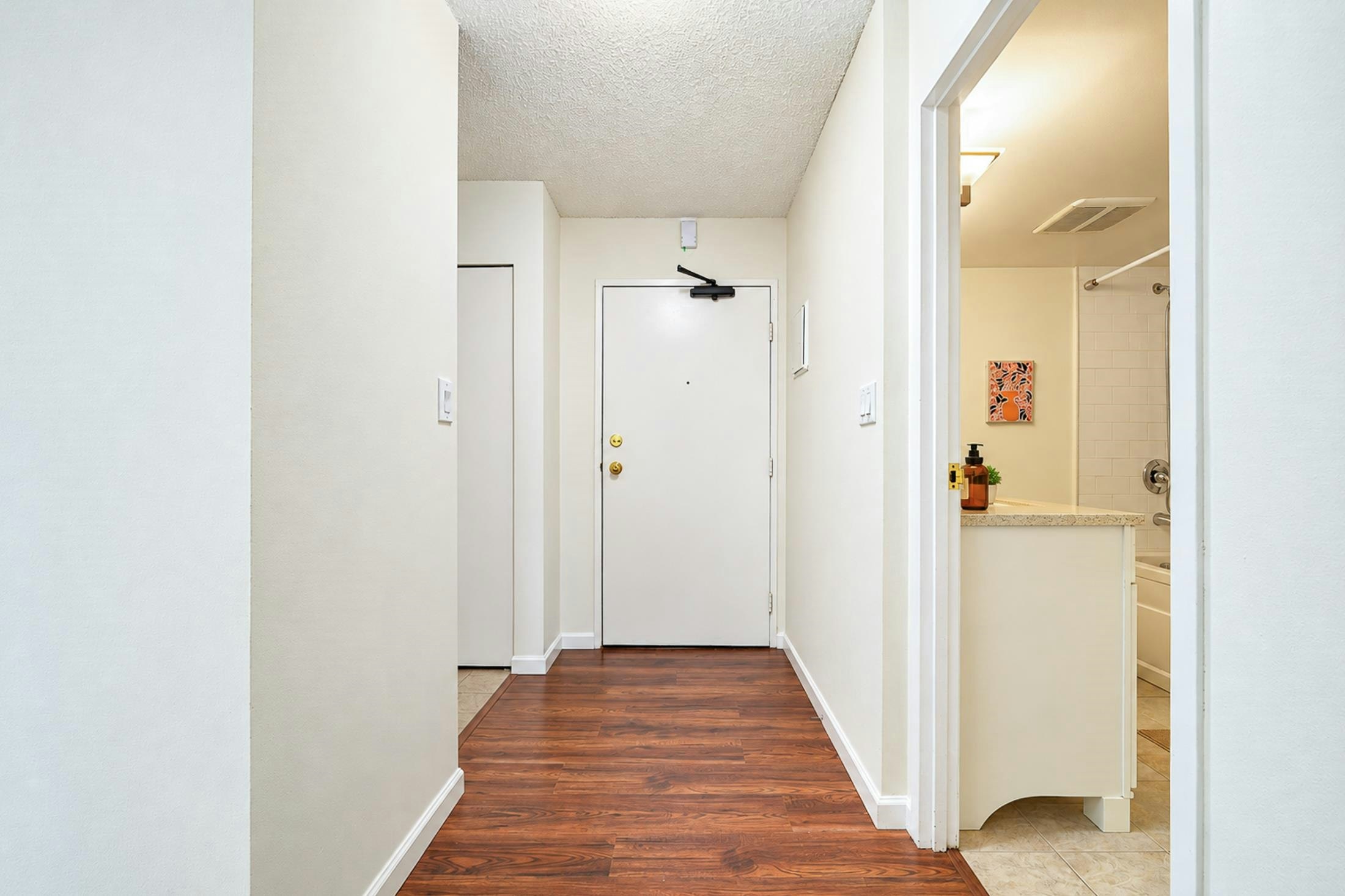 905-9541 Erickson Drive - 3