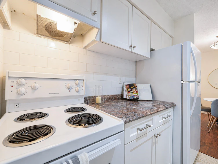 905-9541 Erickson Drive, Burnaby, BC, V3J 7N8 - 20