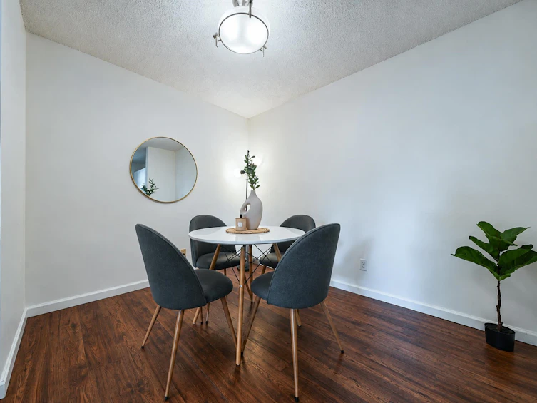 905-9541 Erickson Drive, Burnaby, BC, V3J 7N8 - 15