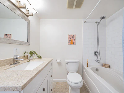 905-9541 Erickson Drive - 5