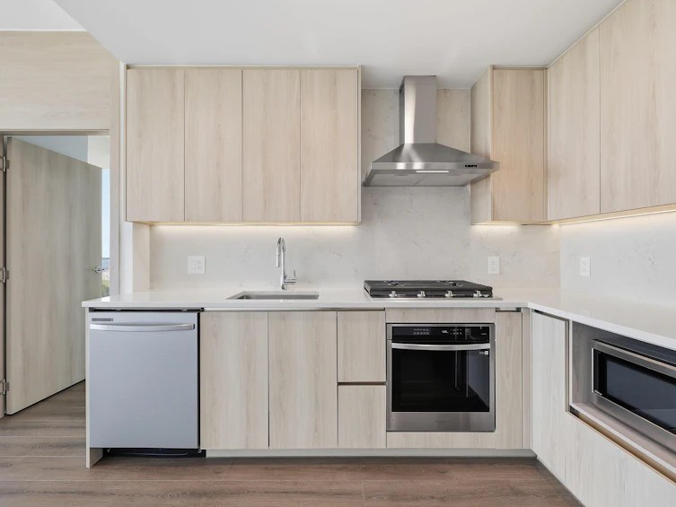 2908-10750 135a Street, Surrey, BC, V3T 0V4 - 4
