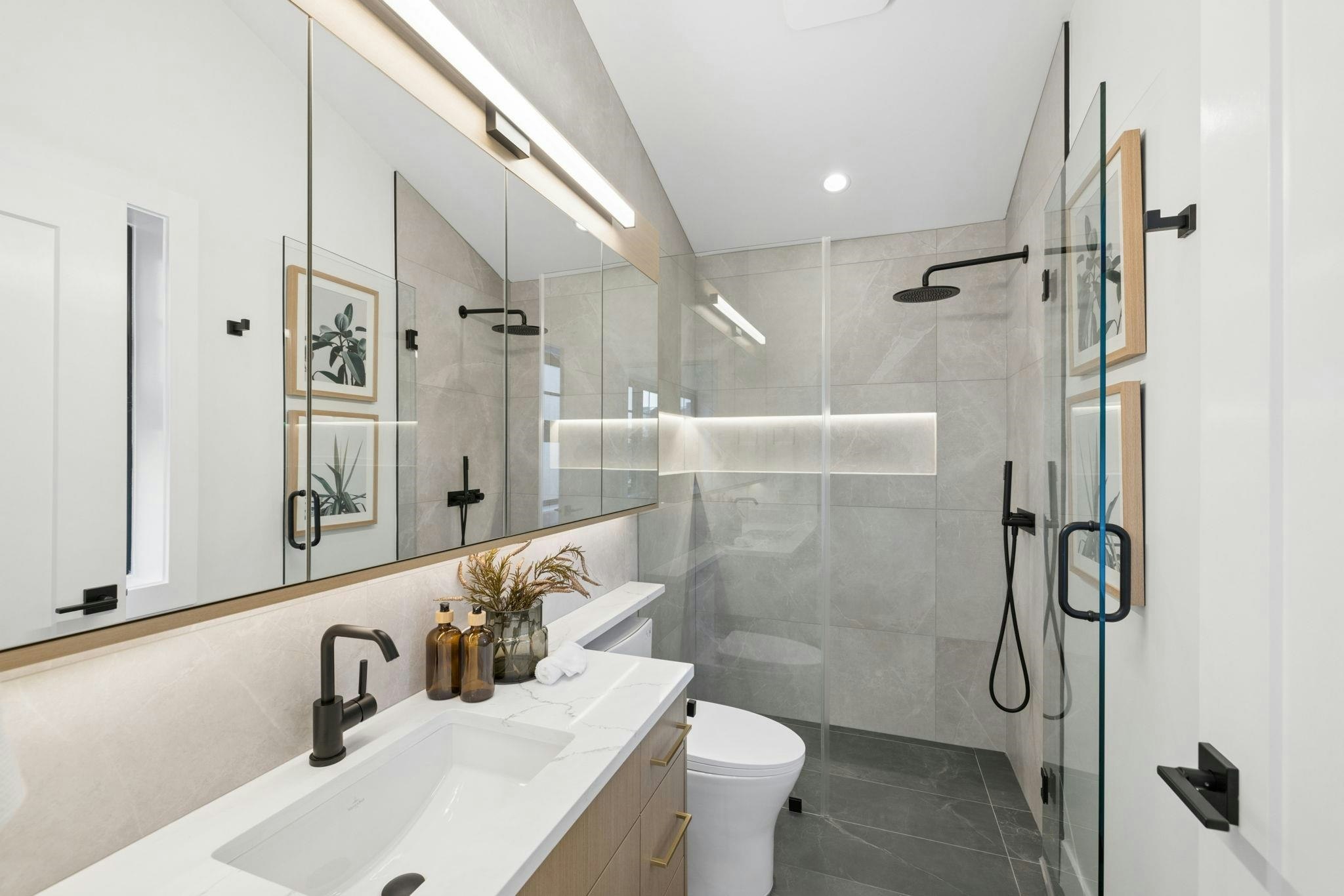 2619 Carolina Street, Vancouver, BC, V5T 2A4 - 21