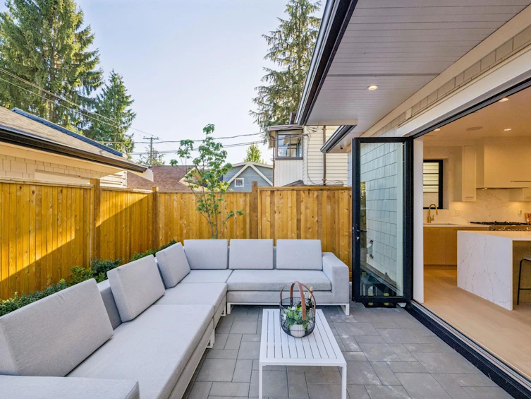 2619 Carolina Street, Vancouver, BC, V5T 2A4 - 26