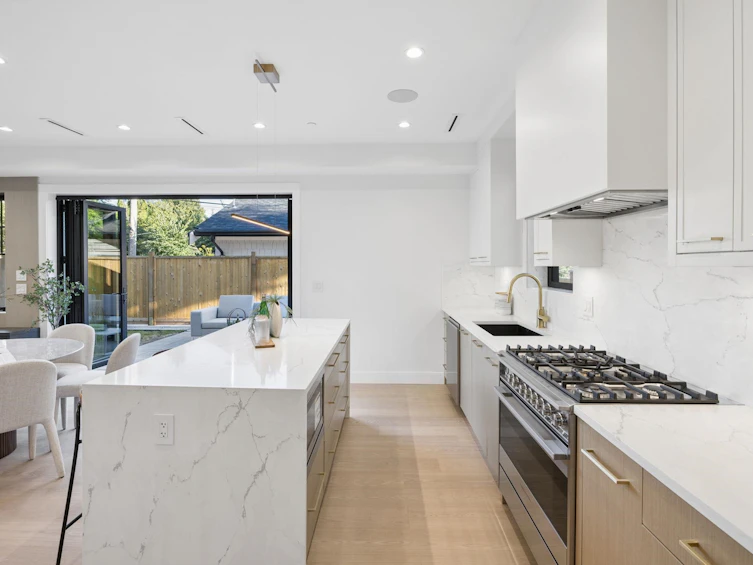 2619 Carolina Street, Vancouver, BC, V5T 2A4 - 10