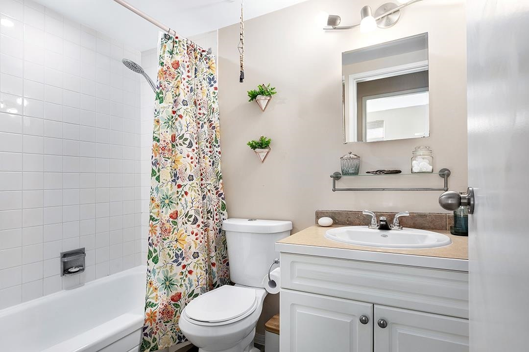 201-9146 Saturna Drive - 4