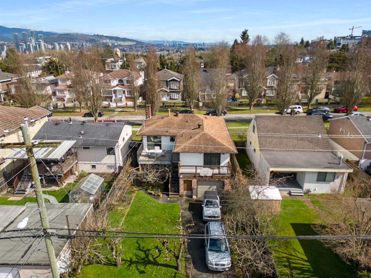 3481 Dieppe Drive, Vancouver, BC, V5M 4C8 - 32