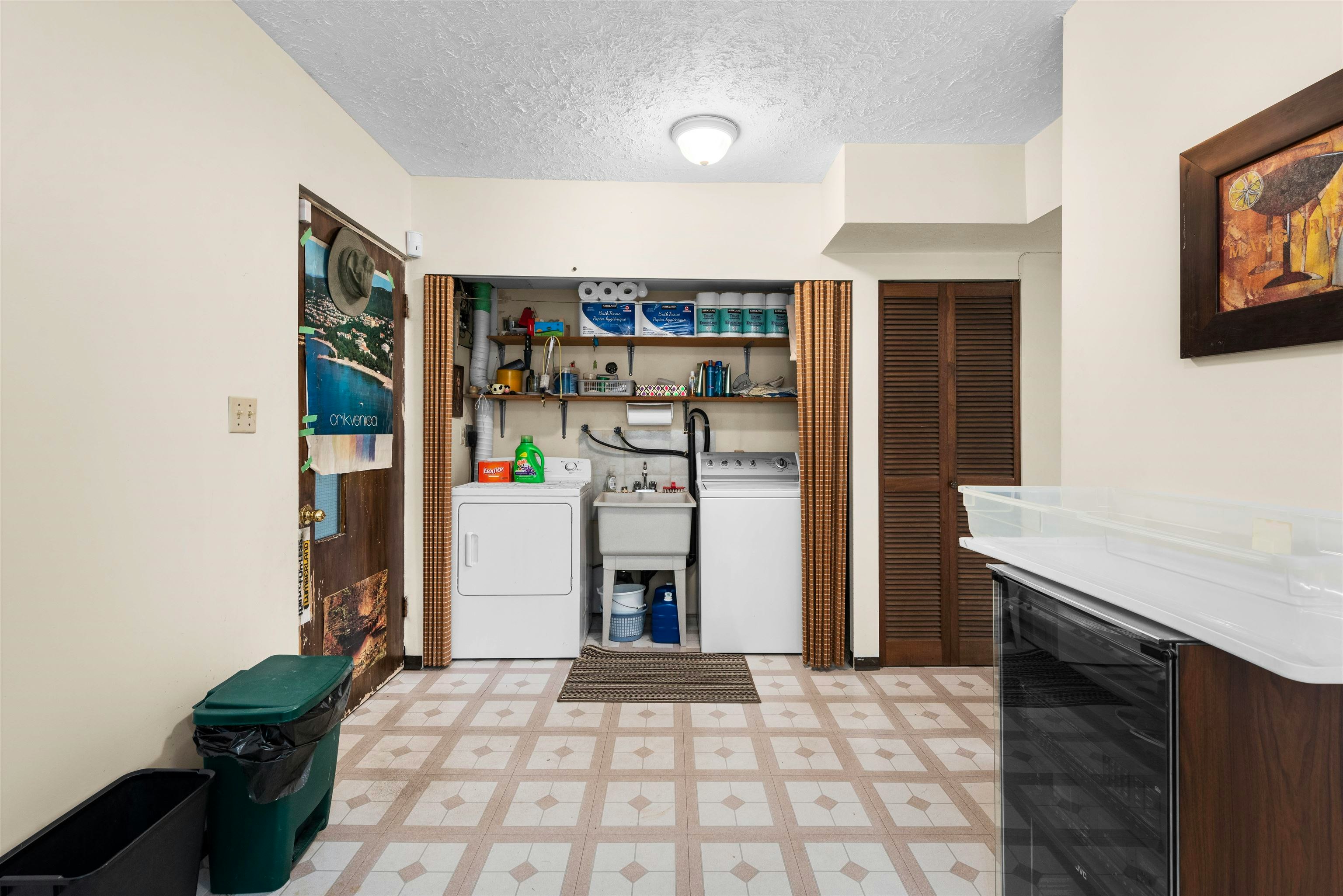 3481 Dieppe Drive, Vancouver, BC, V5M 4C8 - 25