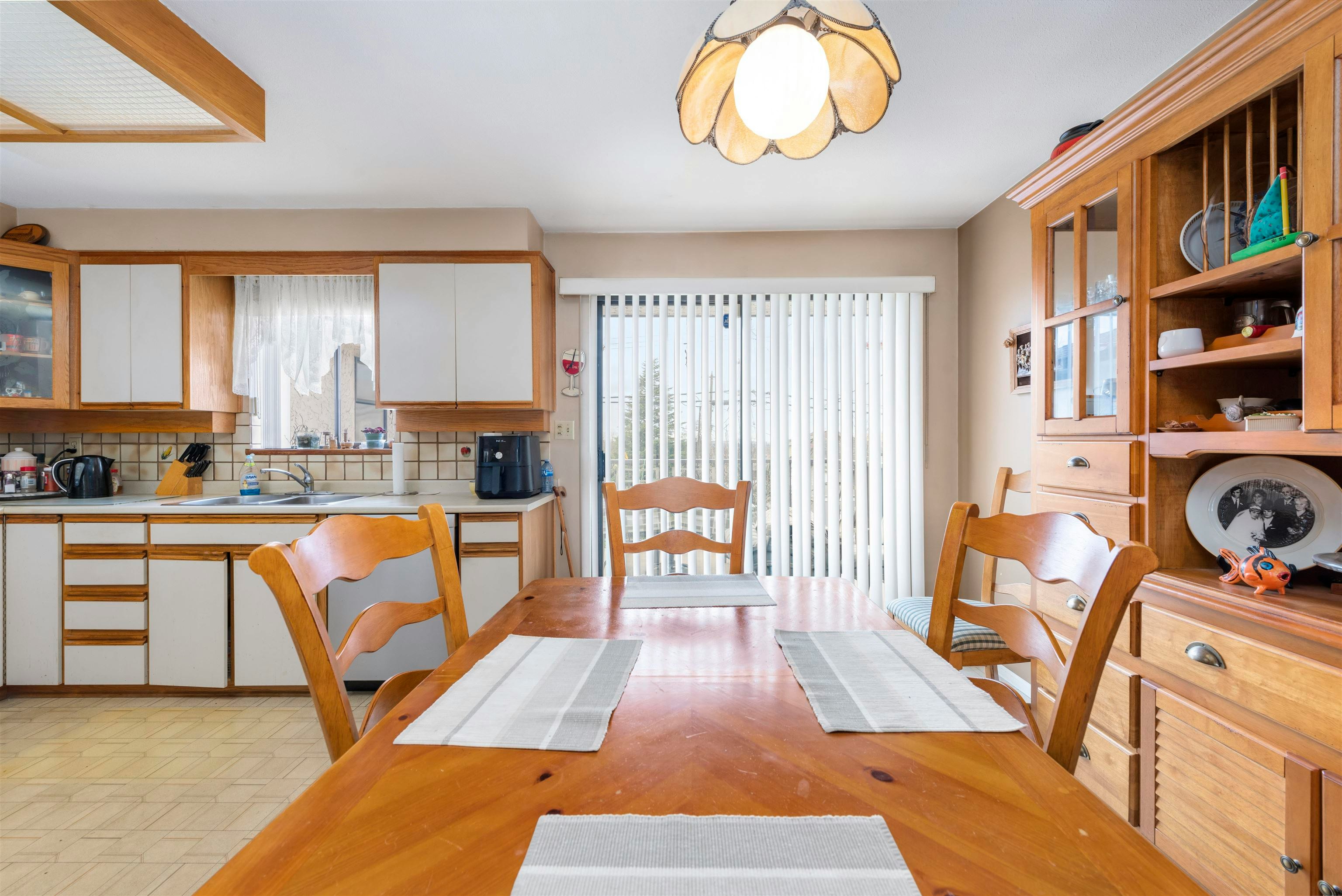 3481 Dieppe Drive, Vancouver, BC, V5M 4C8 - 6