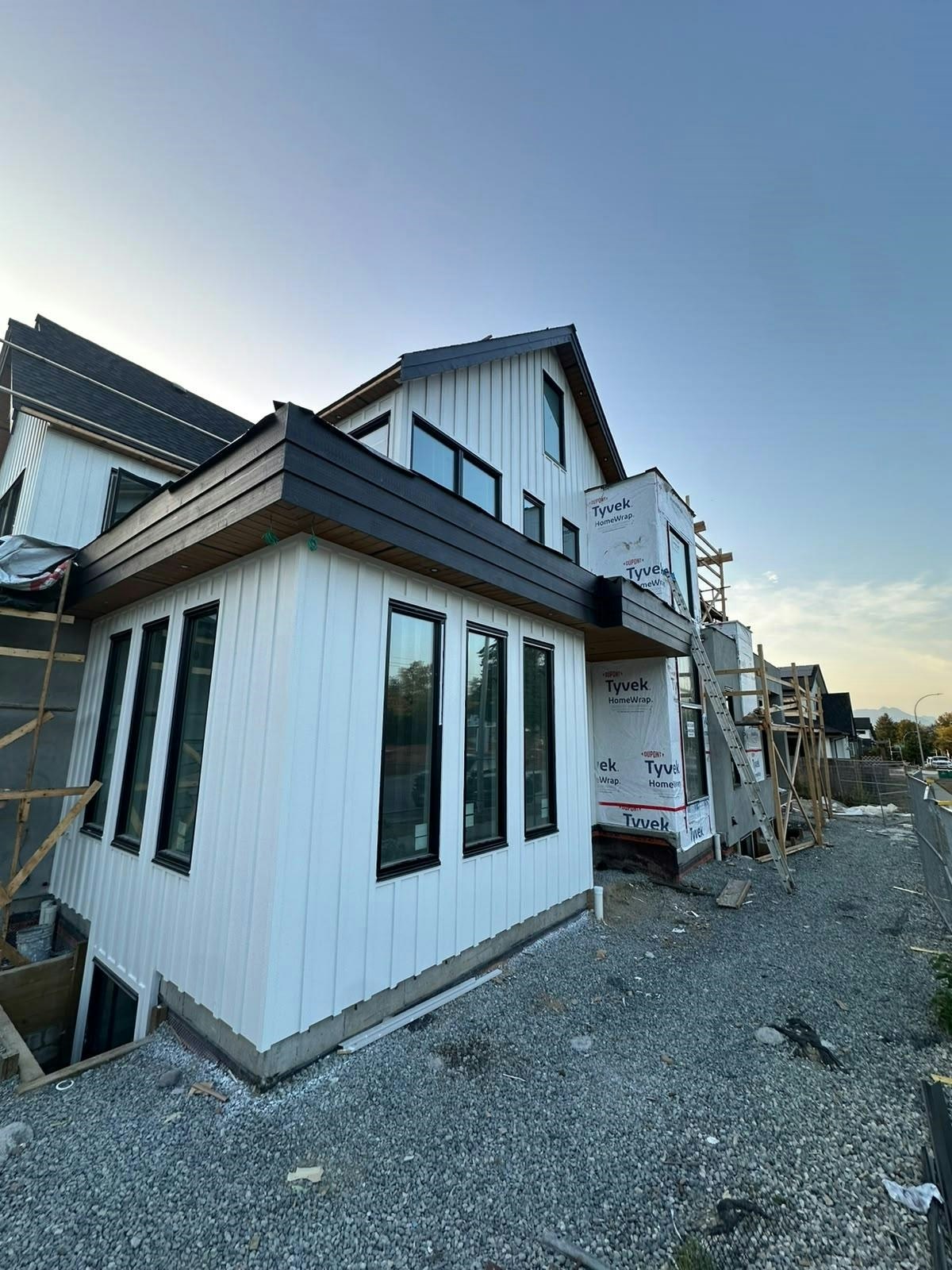 7843 197 Street, Langley, BC, V2Y 4L8