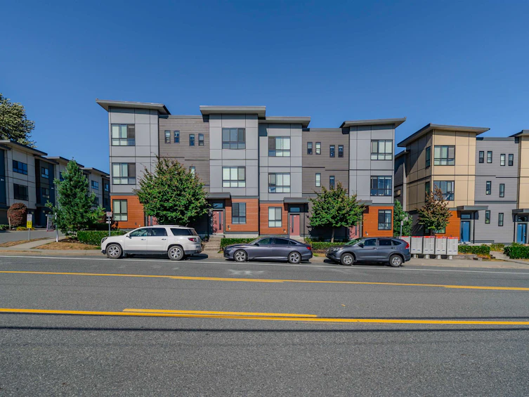 2-1938 North Parallel Road, Abbotsford, BC, V3G 0H1 - 2