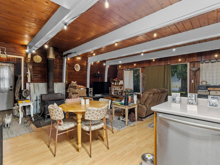 14157 Sylvester Road, Mission, BC, V2V 0B1 - 8