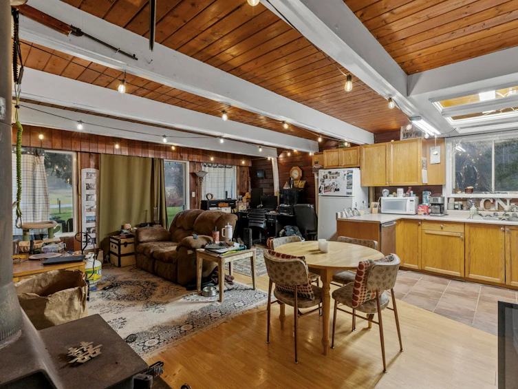14157 Sylvester Road, Mission, BC, V2V 0B1 - 13