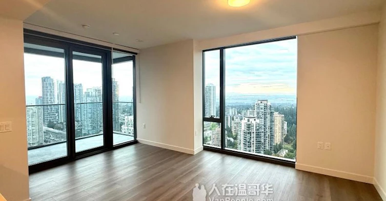 33xx-5987 Wilson Avenue, Burnaby, BC, V5H 0L7 - 2
