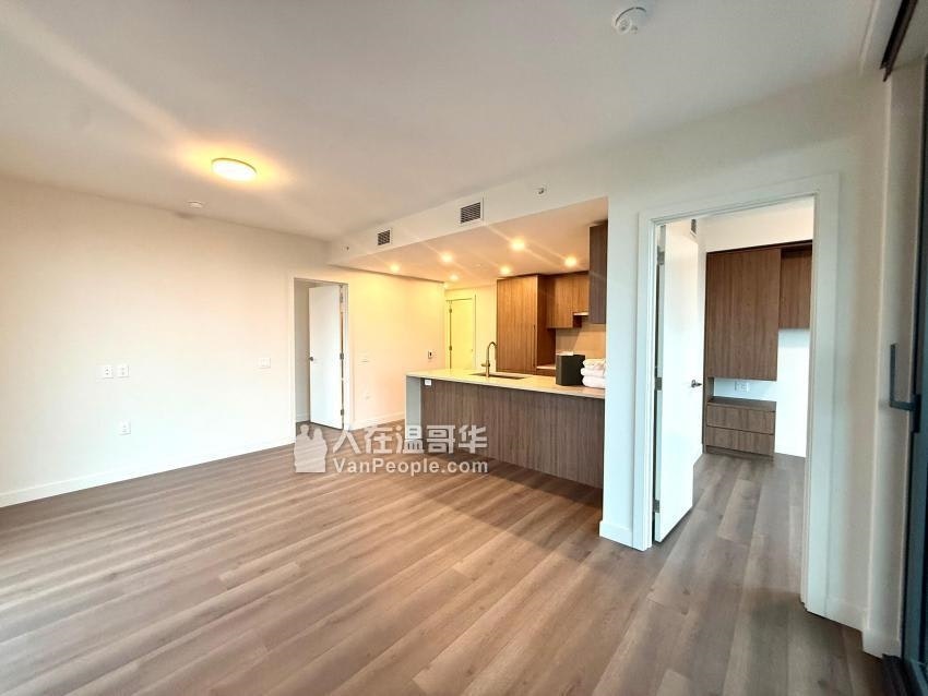 33xx-5987 Wilson Avenue, Burnaby, BC, V5H 0L7 - 4