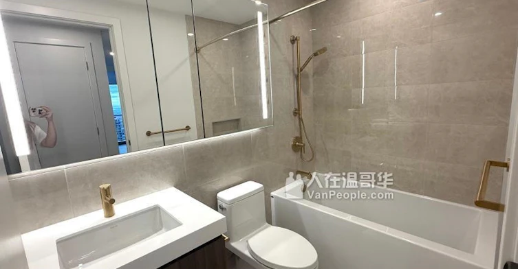 33xx-5987 Wilson Avenue, Burnaby, BC, V5H 0L7 - 7