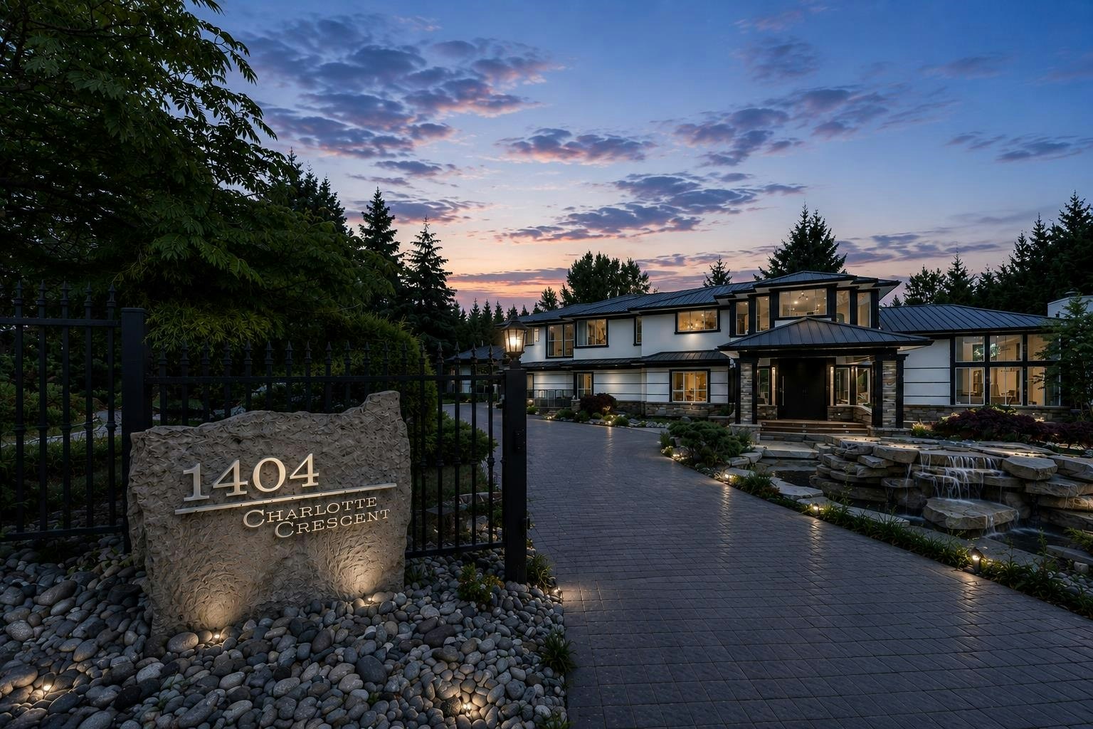 1404 Charlotte Crescent - 2
