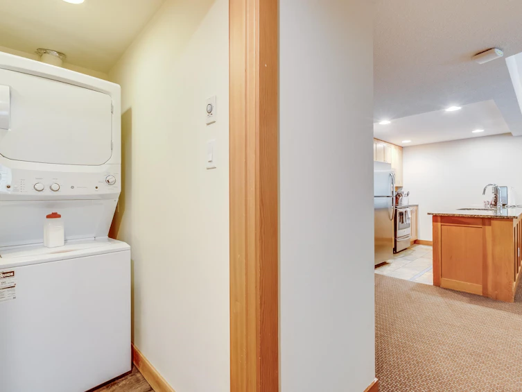 532D-2036 London Lane, Whistler, BC, V8E 0N7 - 22