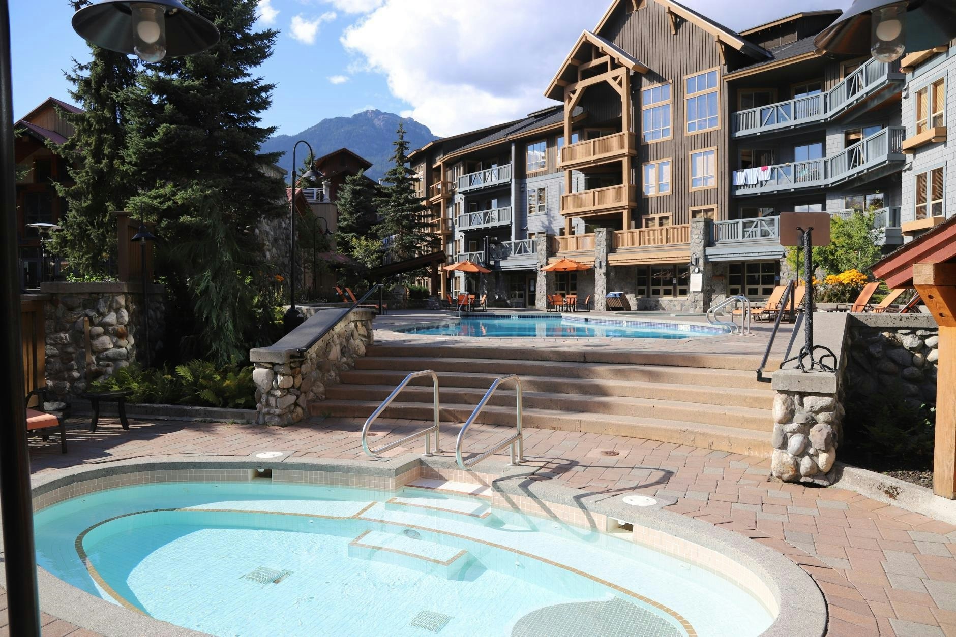532D-2036 London Lane, Whistler, BC, V8E 0N7 - 25