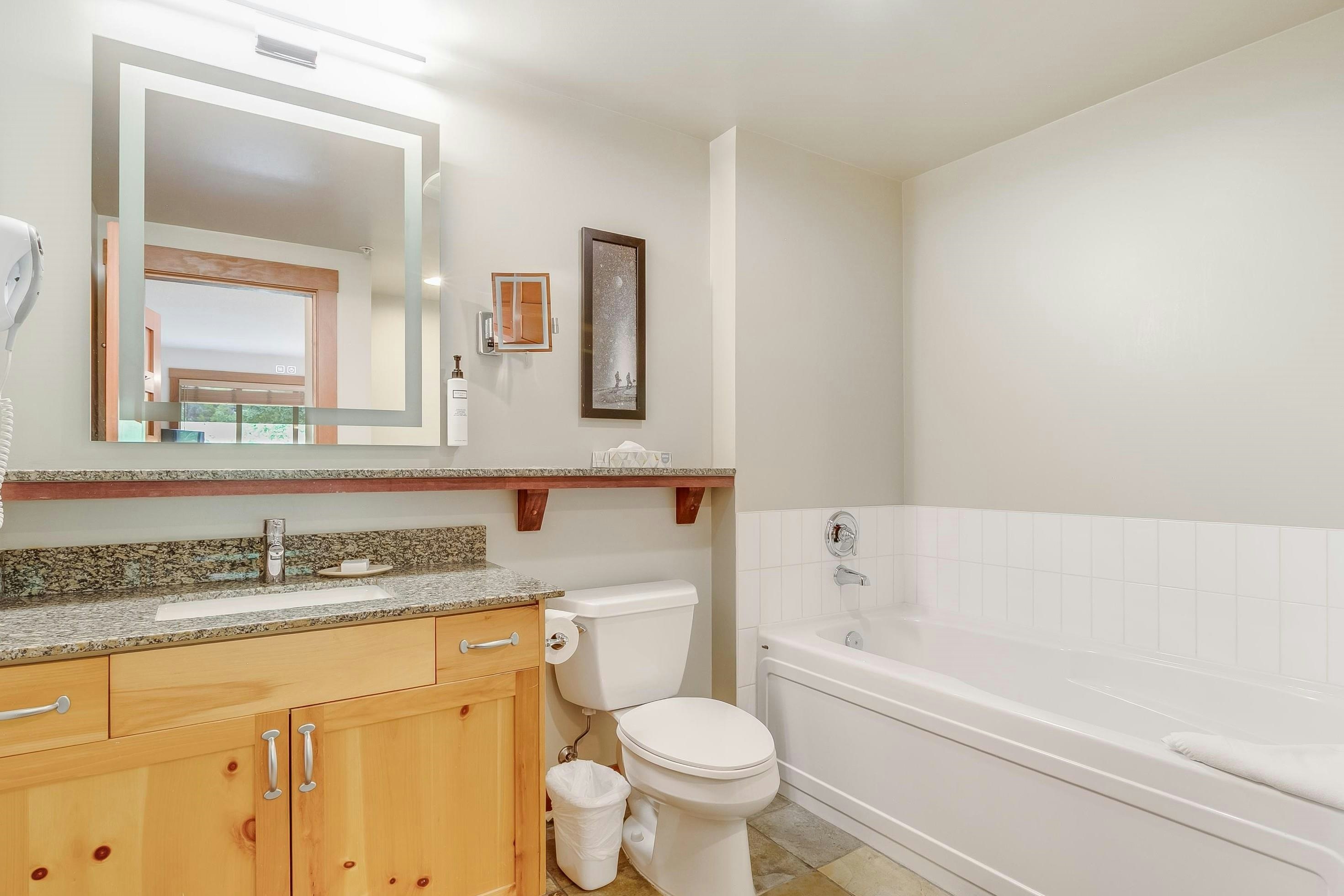 532D-2036 London Lane, Whistler, BC, V8E 0N7 - 16