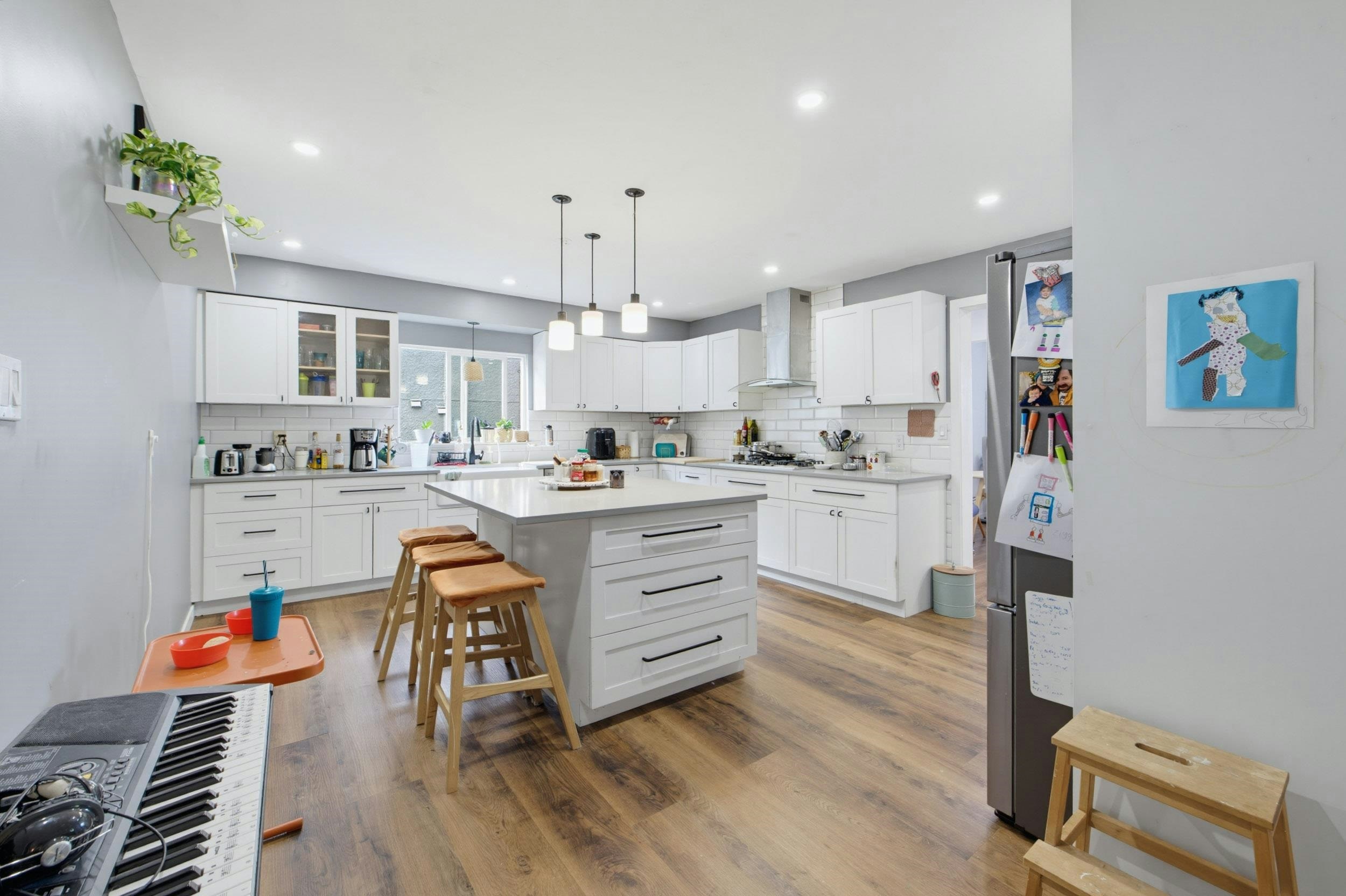7041 Willingdon Avenue, Burnaby, BC, V5J 3R4 - 6