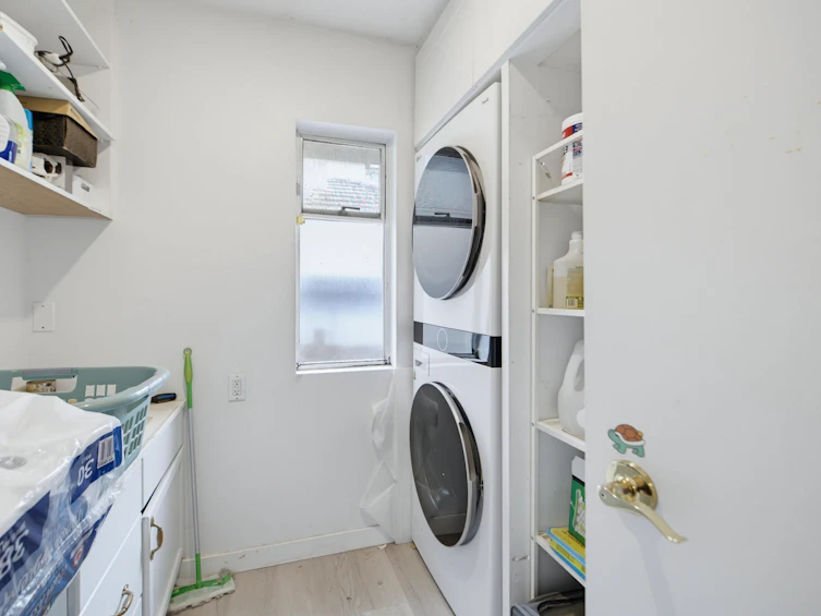 7041 Willingdon Avenue, Burnaby, BC, V5J 3R4 - 21