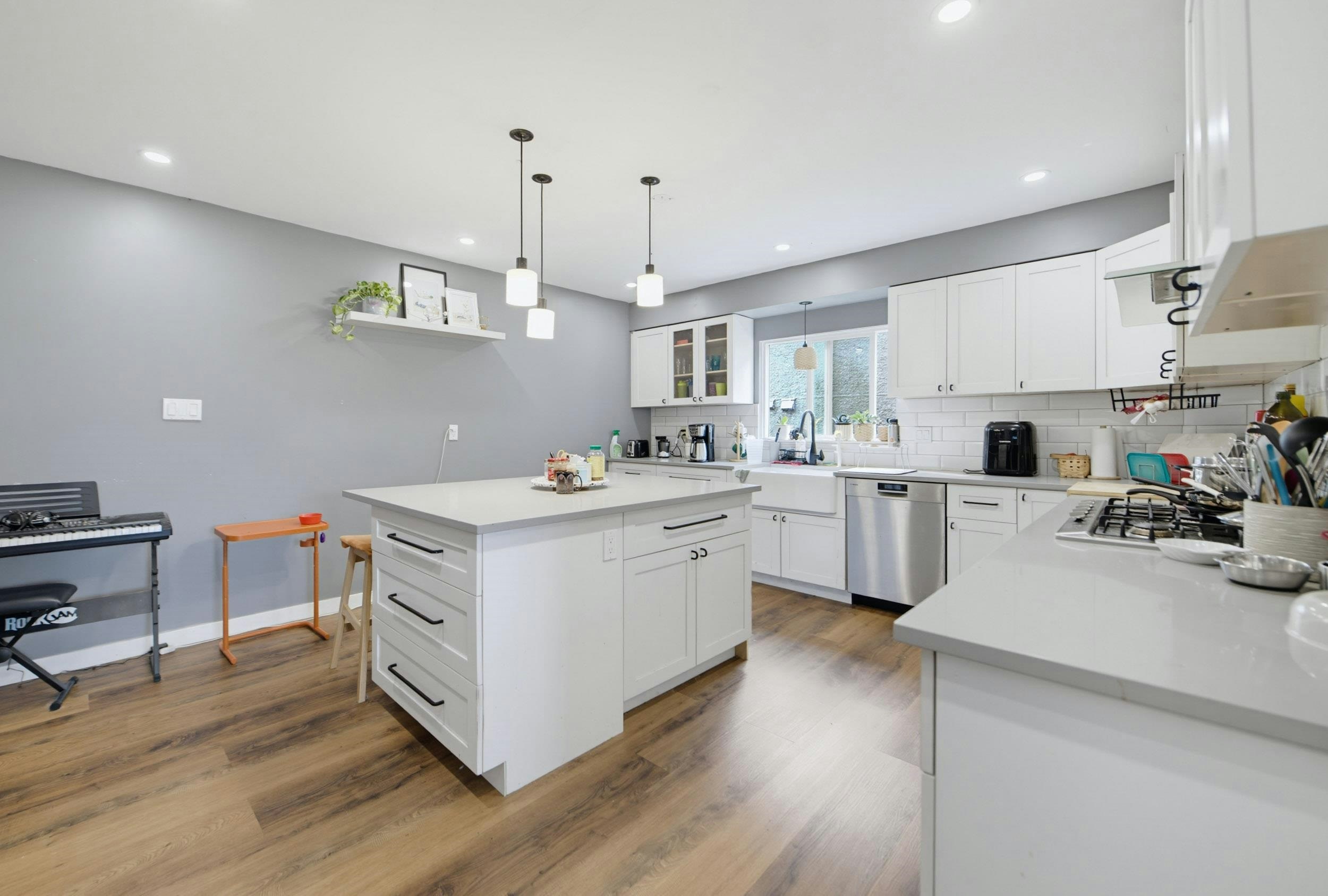 7041 Willingdon Avenue, Burnaby, BC, V5J 3R4 - 9