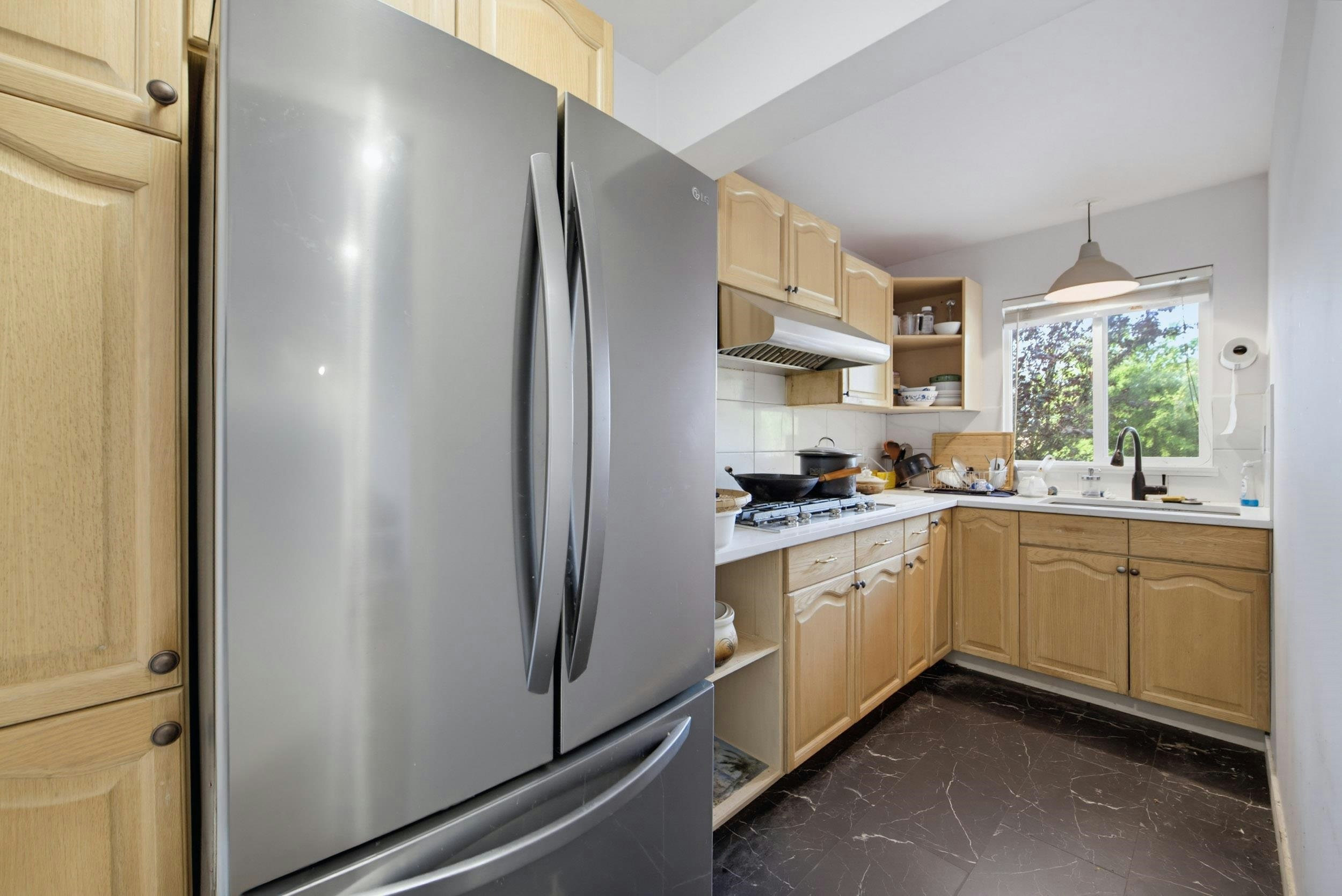 7041 Willingdon Avenue, Burnaby, BC, V5J 3R4 - 11