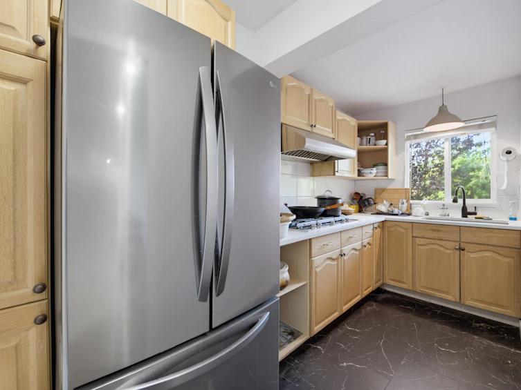 7041 Willingdon Avenue, Burnaby, BC, V5J 3R4 - 11