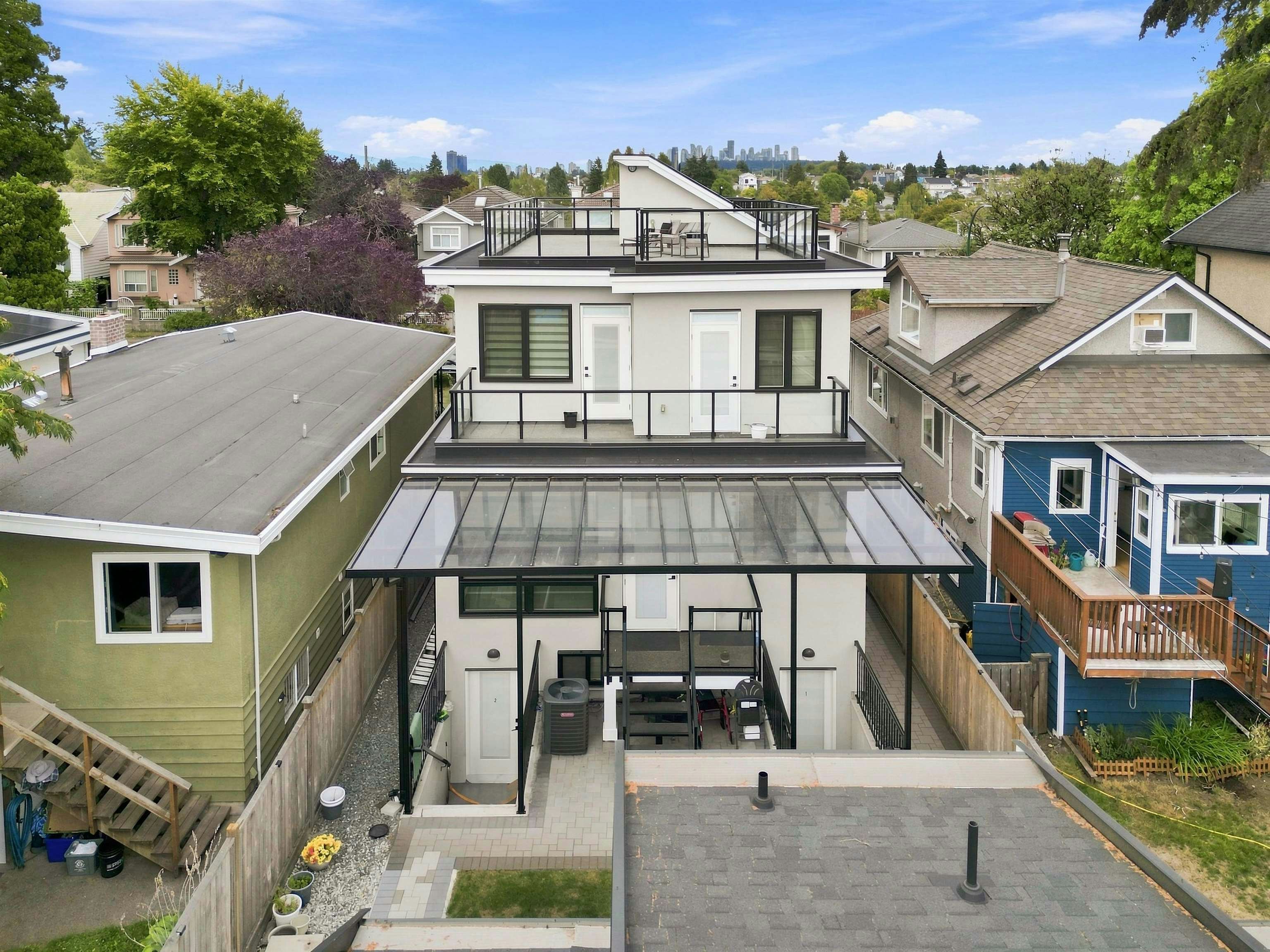 5577 Inverness Street, Vancouver, BC, V5W 3P4
