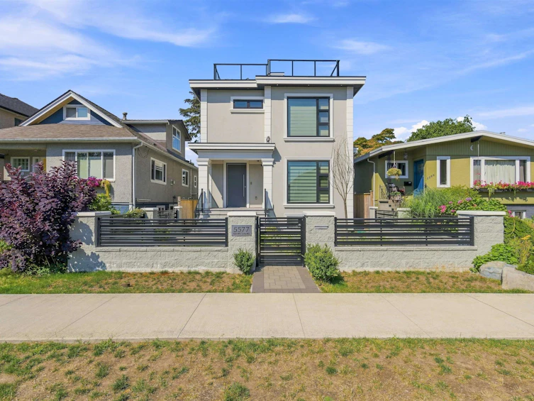 5577 Inverness Street, Vancouver, BC, V5W 3P4