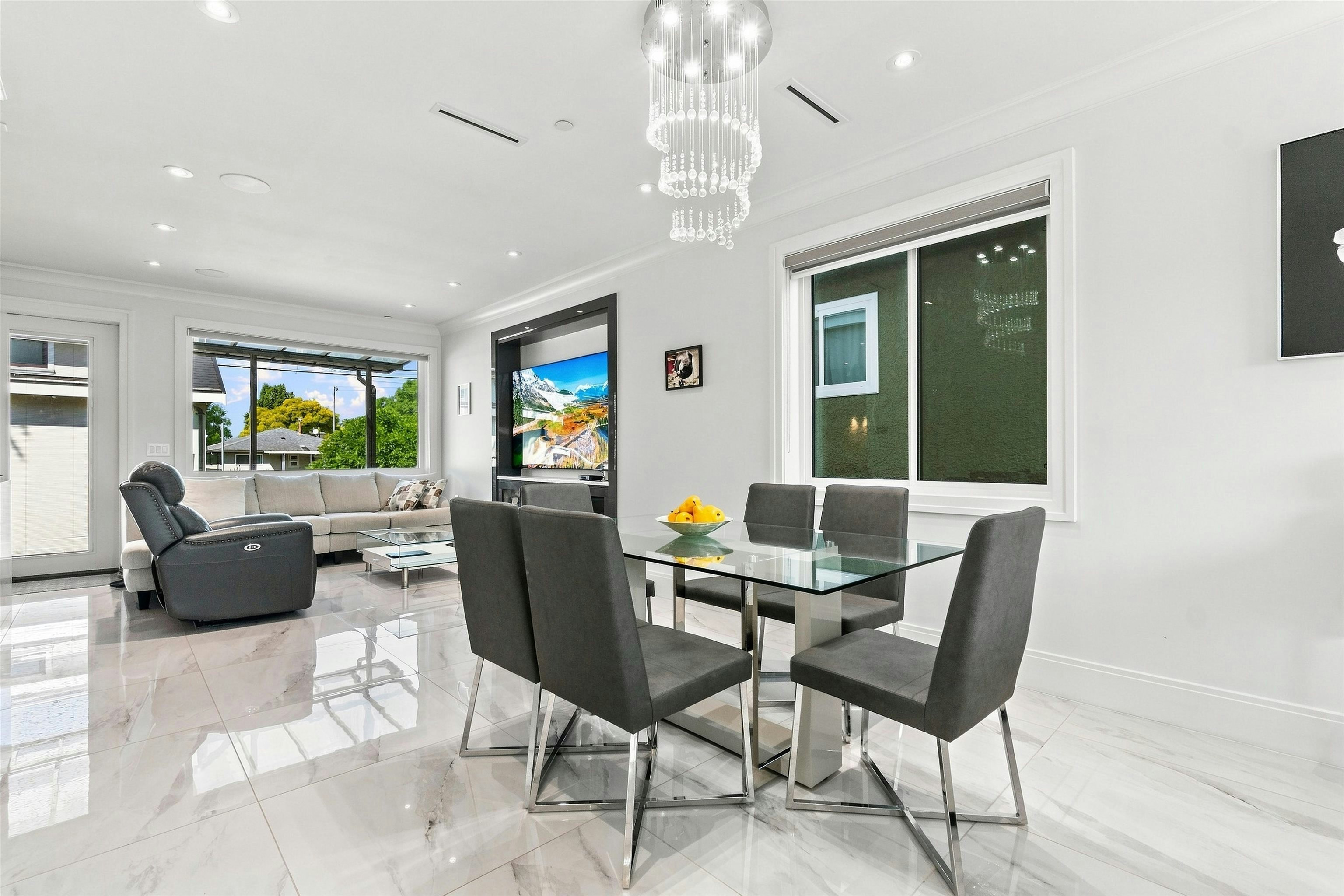 5577 Inverness Street, Vancouver, BC, V5W 3P4 - 5