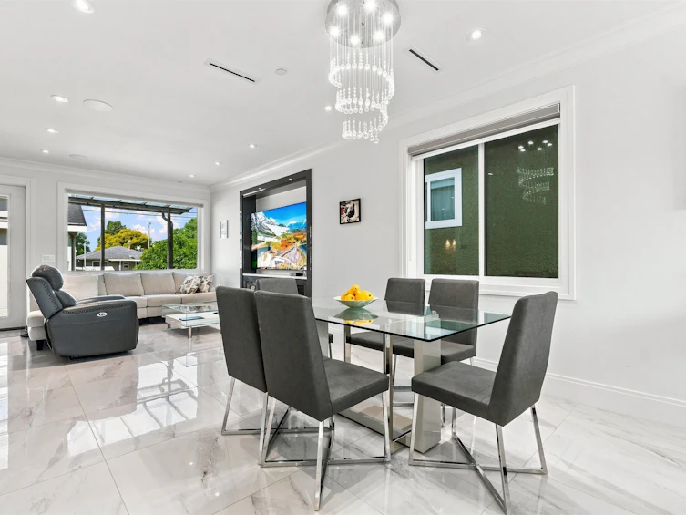 5577 Inverness Street, Vancouver, BC, V5W 3P4 - 5