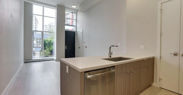 1752 Ontario Street, Vancouver, BC, V5T 0G3 - 9