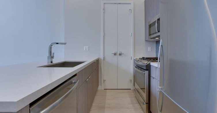 1752 Ontario Street, Vancouver, BC, V5T 0G3 - 4