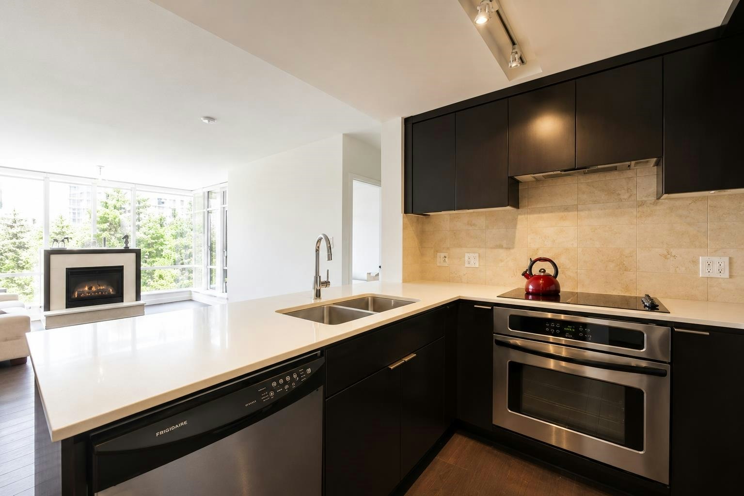 505-158 W 13 Street, North Vancouver, BC, V7M 0A7 - 12