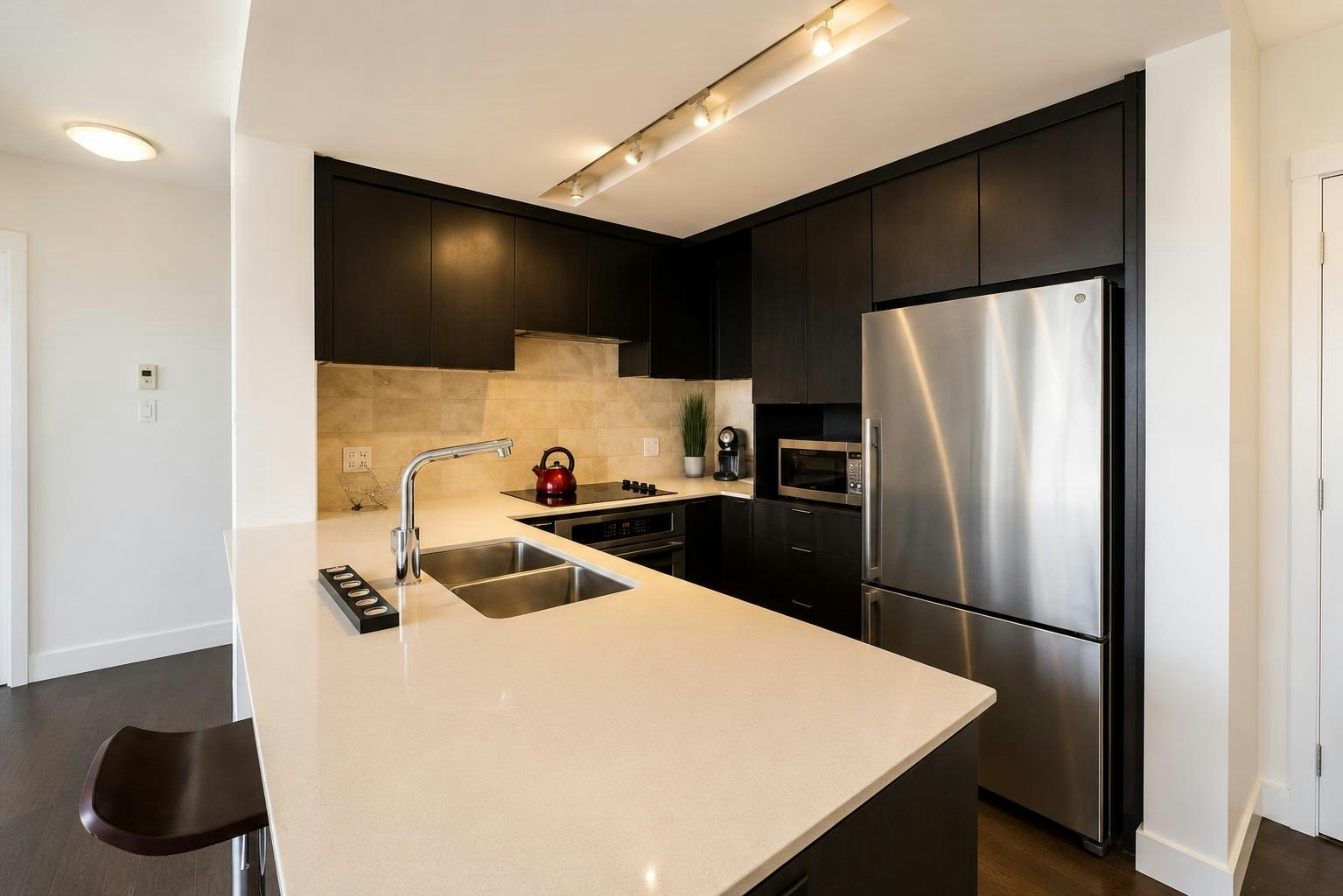 505-158 W 13 Street, North Vancouver, BC, V7M 0A7 - 13