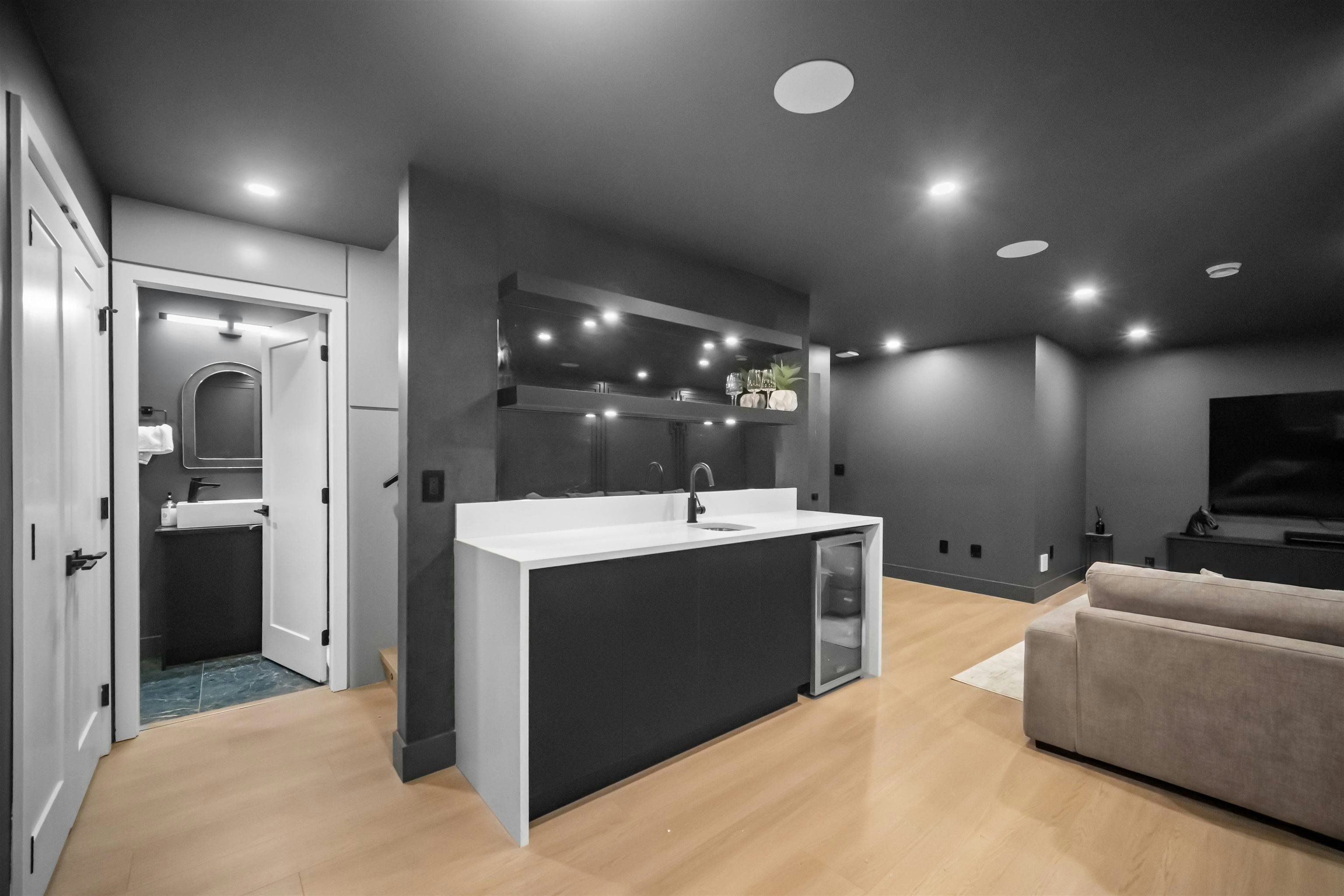 8102 Wiltshire Place, Delta, BC, V4C 6T2 - 31