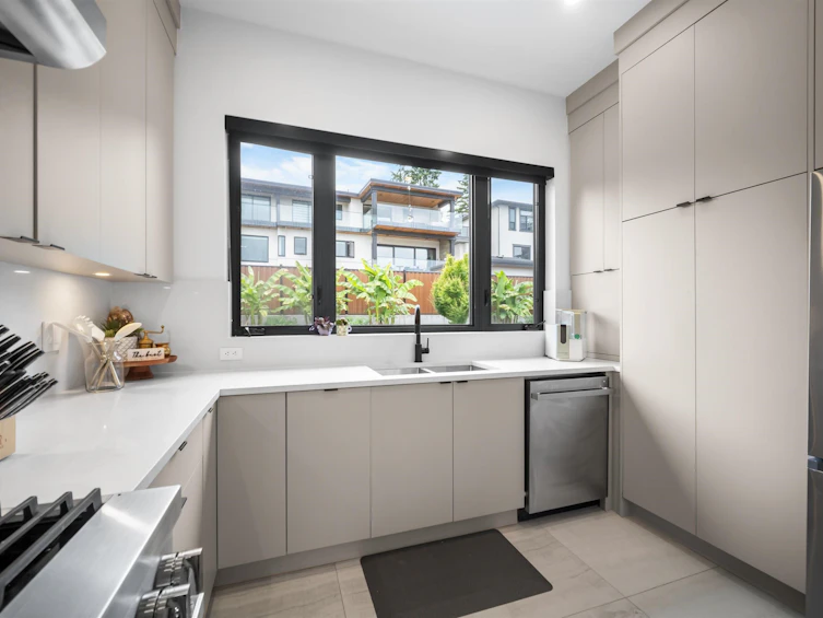 8102 Wiltshire Place, Delta, BC, V4C 6T2 - 11