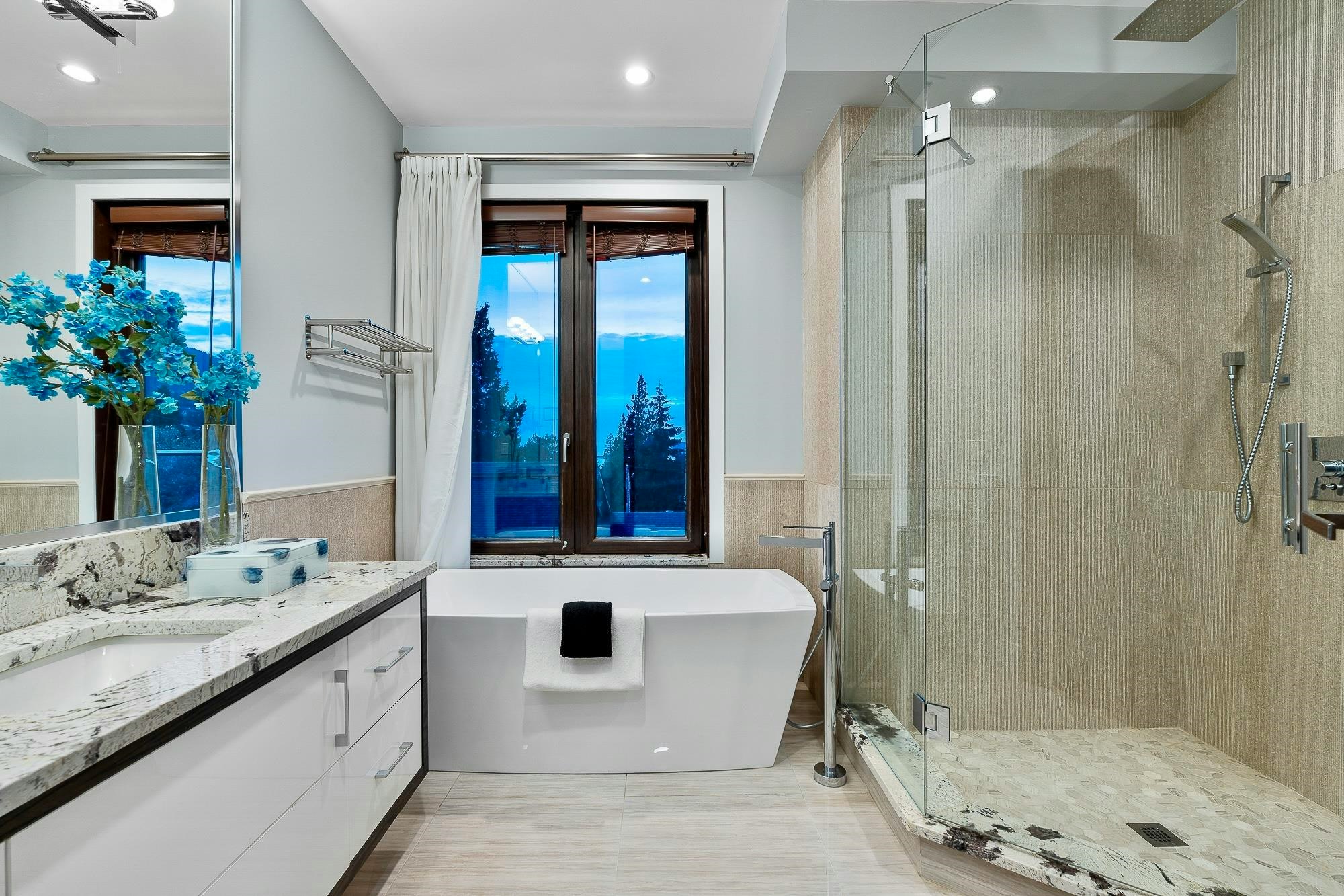 2052 Inglewood Avenue, West Vancouver, BC, V7V 1Z4 - 27