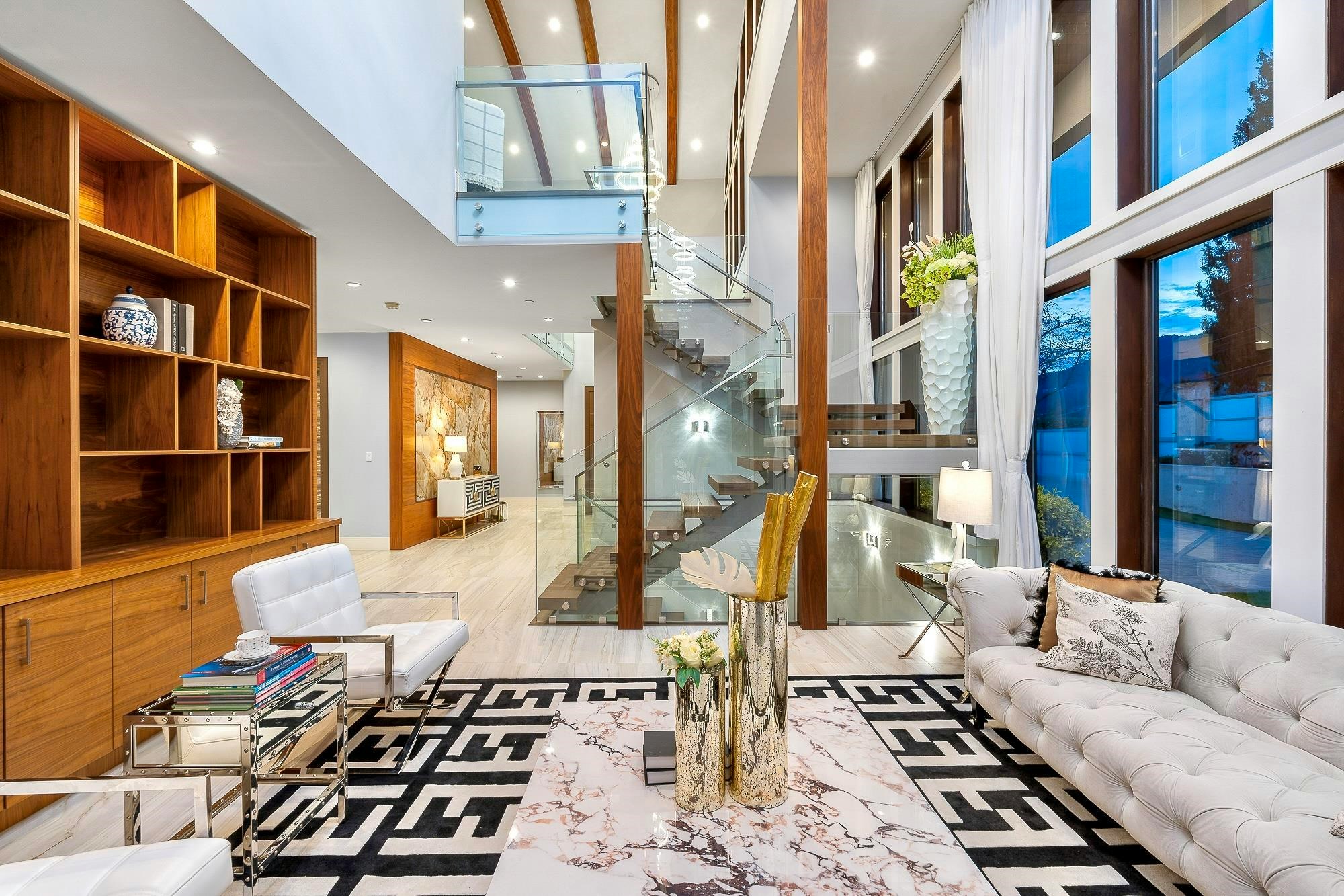 2052 Inglewood Avenue, West Vancouver, BC, V7V 1Z4 - 4