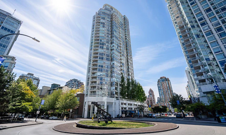 505-1201 Marinaside Crescent