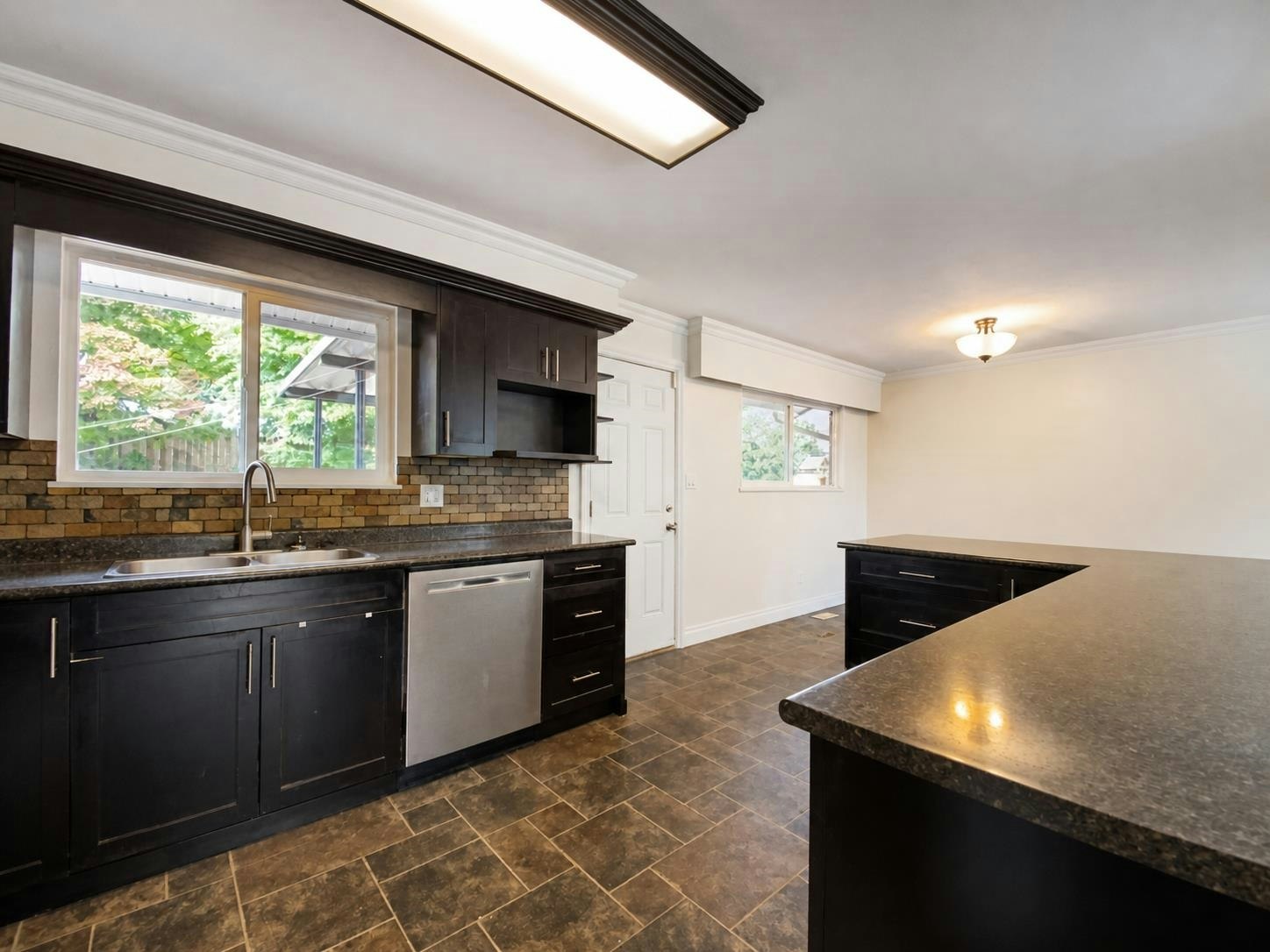 31975 Raven Avenue, Mission, BC, V2V 1B8 - 11