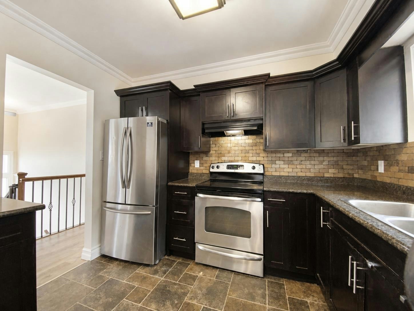 31975 Raven Avenue, Mission, BC, V2V 1B8 - 8