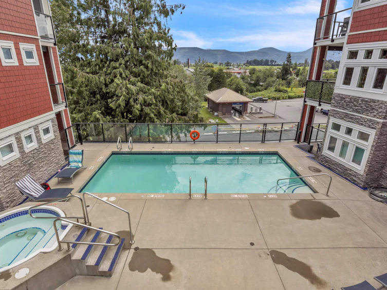 115-2242 Whatcom Road, Abbotsford, BC, V3G 0G3 - 30