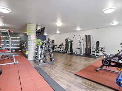 115-2242 Whatcom Road - 3