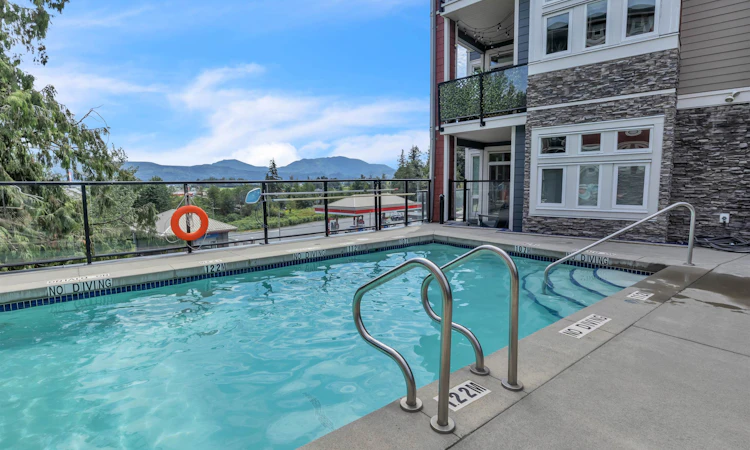 115-2242 Whatcom Road