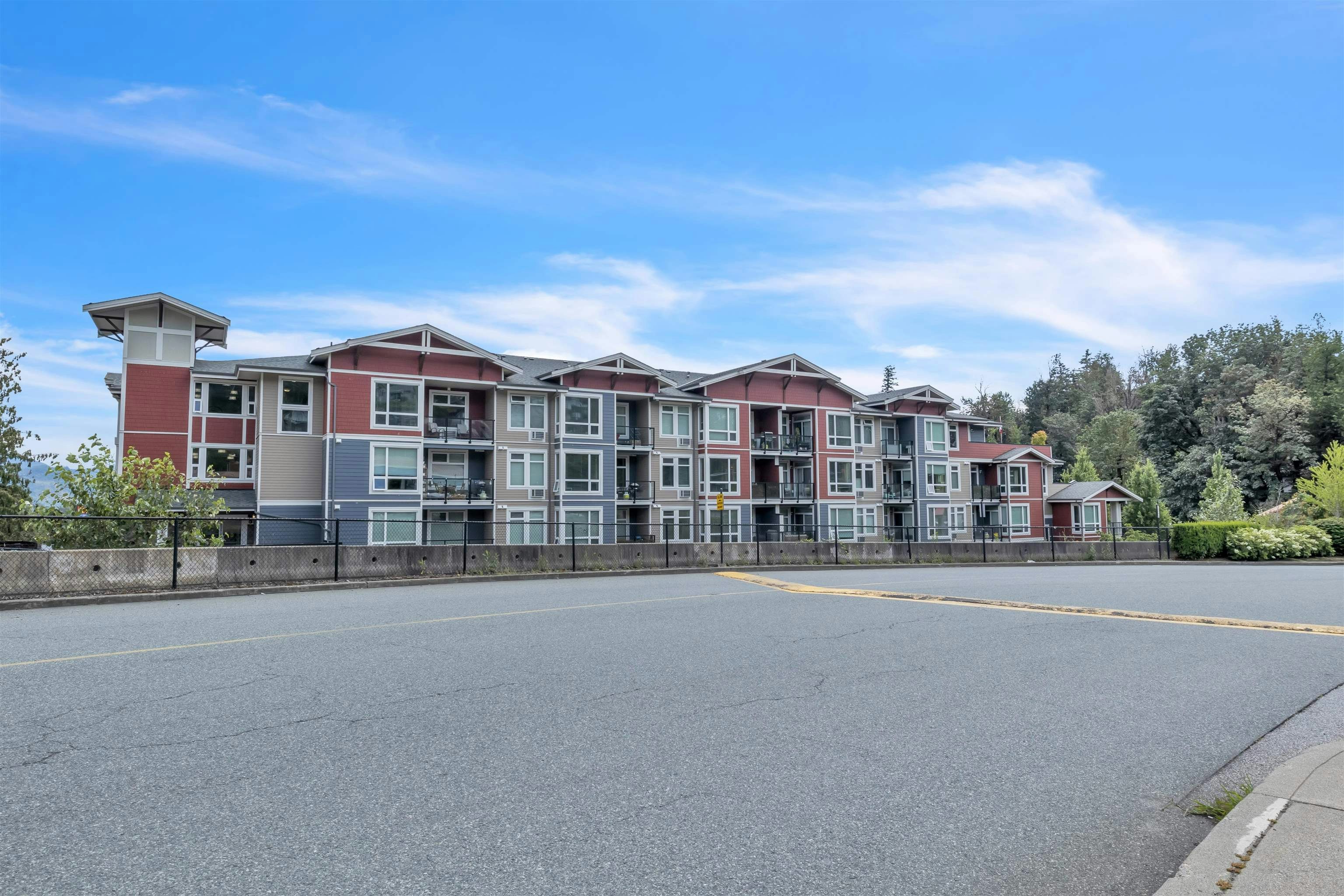 115-2242 Whatcom Road - 5
